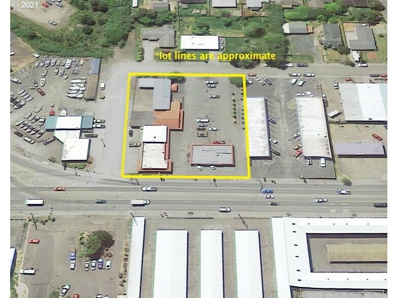 1195 Newmark Ave, Coos Bay, OR à louer - Photo du bâtiment - Image 2 de 16