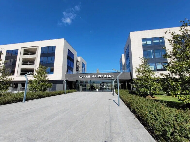 Bureau dans Jossigny à vendre - Photo du bâtiment - Image 1 de 13