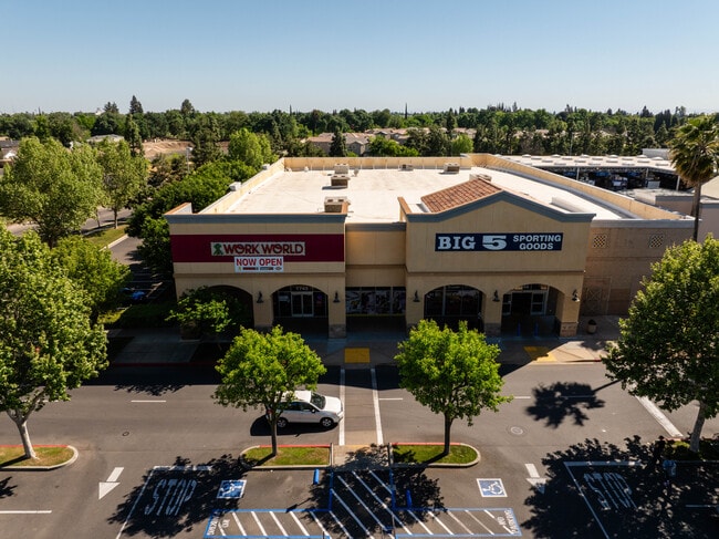 Plus de détails pour 1742-1746 W Olive Ave, Merced, CA - Commerce de détail à vendre