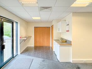 Murdoch Ct, Milton Keynes for lease Interior Photo- Image 2 of 2