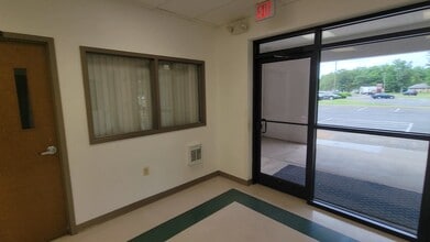 8886 Rixlew Ln, Manassas, VA for lease - Commercial Listing Video