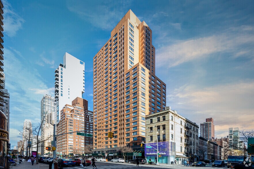 200 E 62nd St, New York, NY à louer - Photo principale - Image 1 de 4