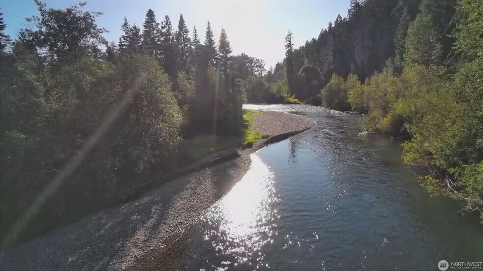 940 Heron dr, Cle Elum, WA for sale - Aerial - Image 1 of 5