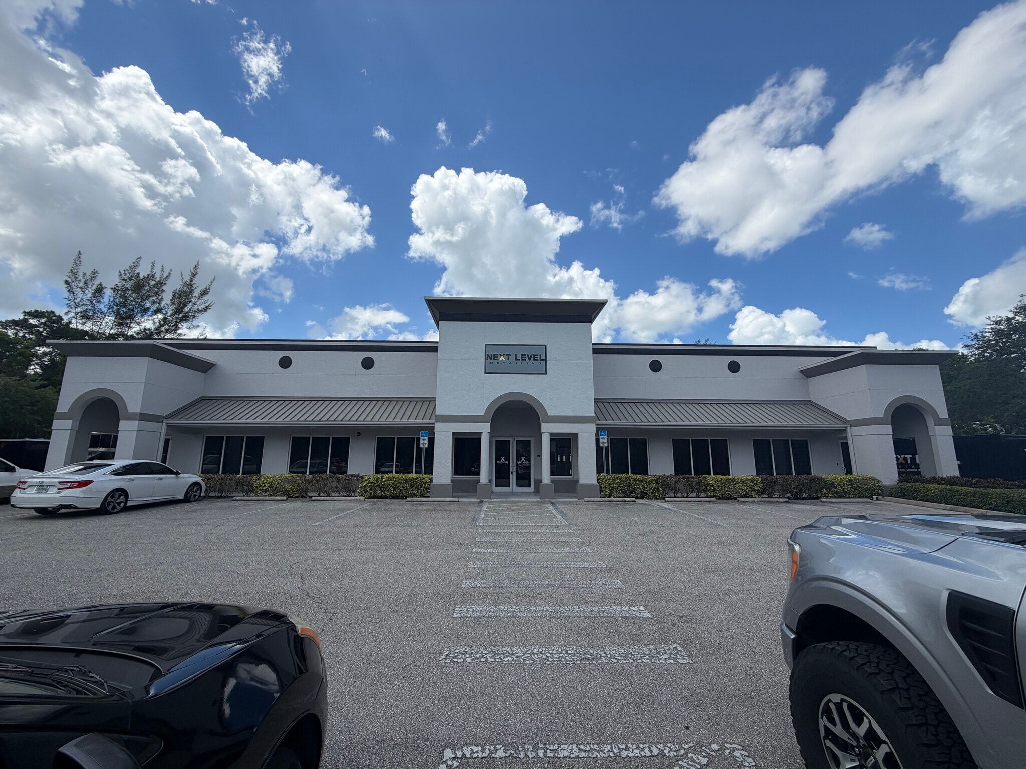 3600 Westview Dr, Naples, FL à louer Photo du bâtiment- Image 1 de 10