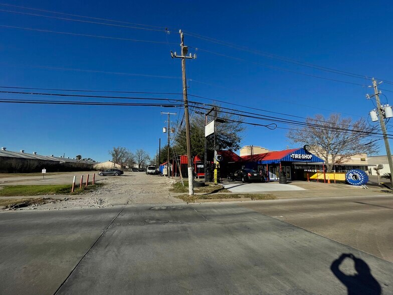4920 W 34th St, Houston, TX à vendre - Photo du bâtiment - Image 2 de 6