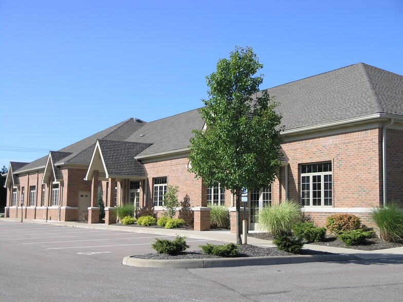 229 E Wallings Rd, Broadview Heights, OH for lease - Building Photo - Image 2 of 5