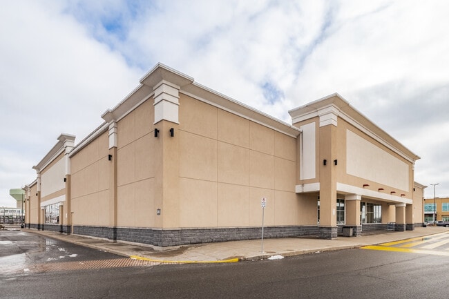 Plus de détails pour 3742 Innes Rd, Ottawa, ON - Commerce de détail à louer