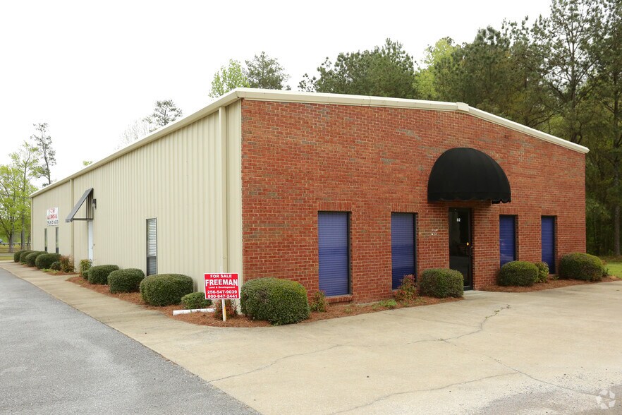 82 Industrial Blvd, Attalla, AL à louer - Photo du bâtiment - Image 2 de 4