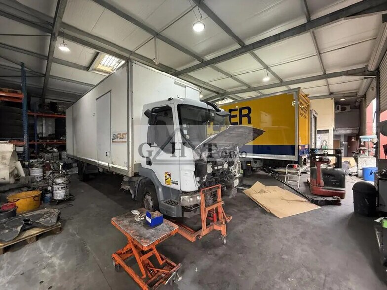 Industriel dans Goussainville à vendre - Photo du bâtiment - Image 2 de 6