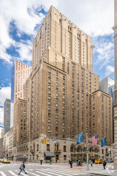 525 Lexington Ave, New York, NY for lease - Primary Photo - Image 1 of 25