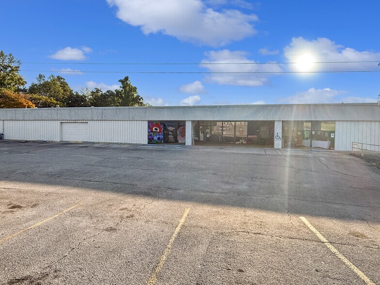 2405 Decatur Hwy, Gardendale, AL à vendre - Photo du bâtiment - Image 3 de 16