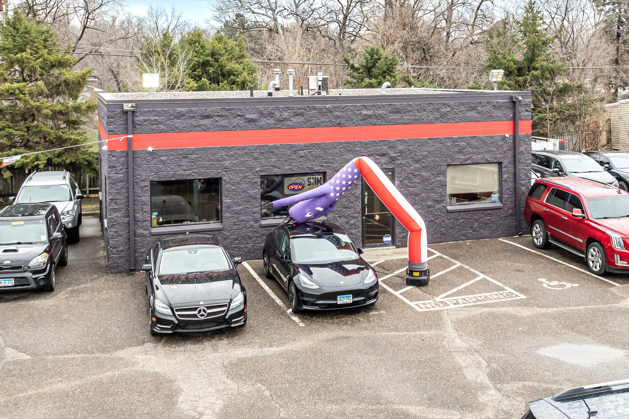 8547 NE Central Ave, Blaine, MN for sale Primary Photo- Image 1 of 22