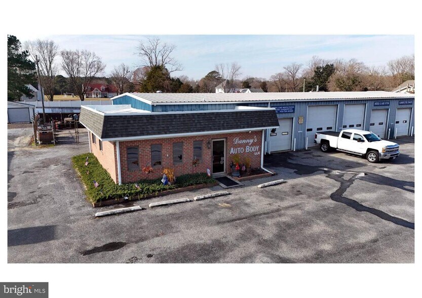 325 S University Ave, Federalsburg, MD à vendre - Photo du bâtiment - Image 2 de 25