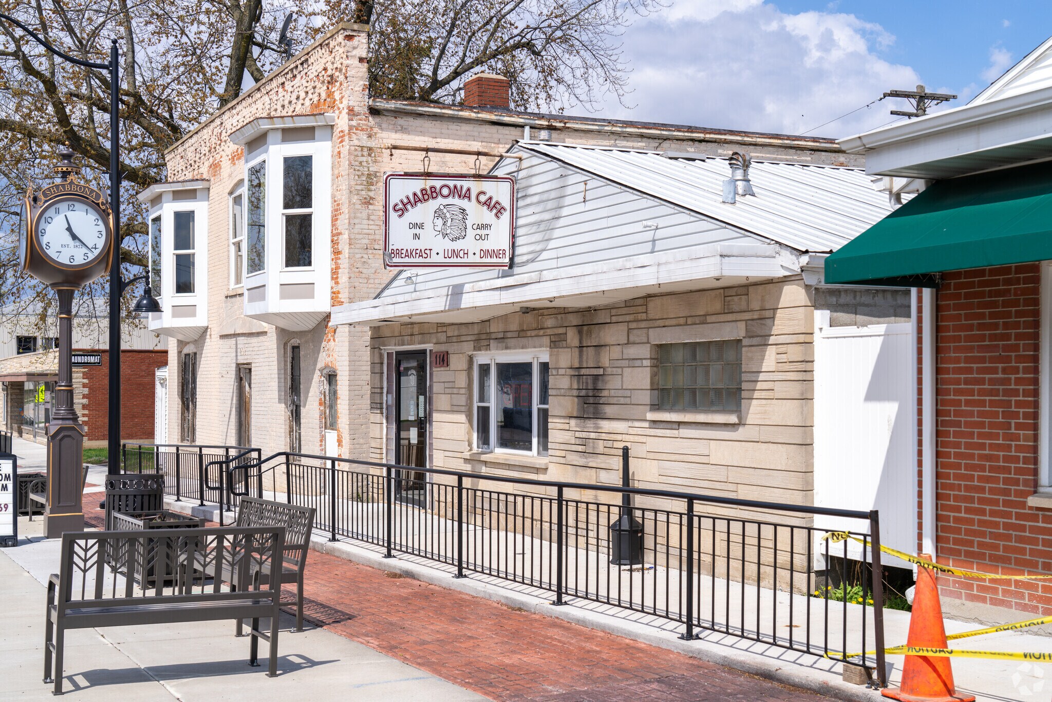 114 W Comanche Ave, Shabbona, IL à vendre Photo principale- Image 1 de 1