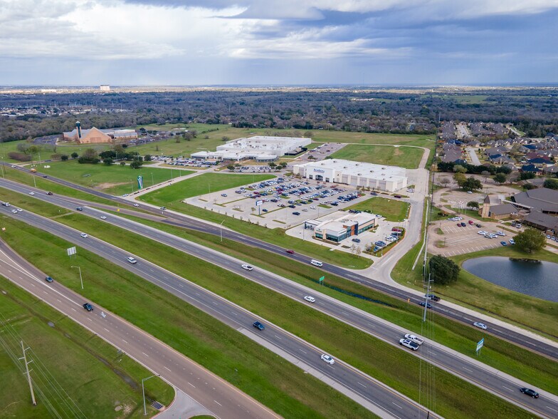 00 Earl Rudder Freeway, College Station, TX à vendre - Aérien - Image 3 de 5