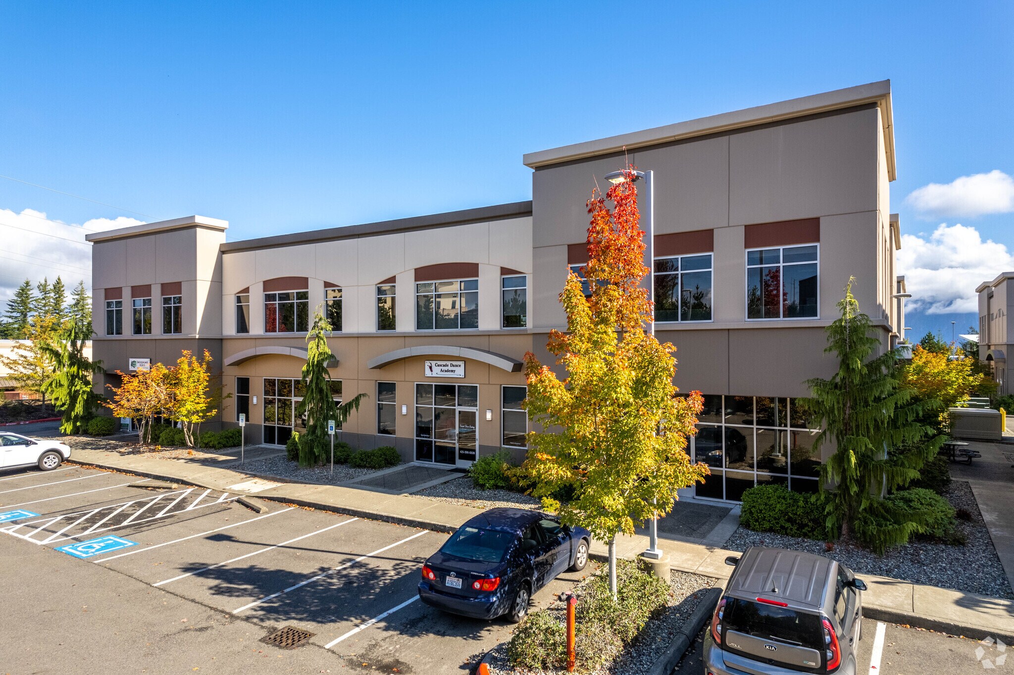 33528 -33530 SE Center Blvd., Snoqualmie, WA for sale Primary Photo- Image 1 of 1