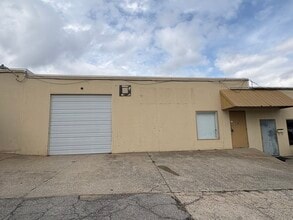 305 N Redbud Ave, Broken Arrow, OK for lease Interior Photo- Image 2 of 4