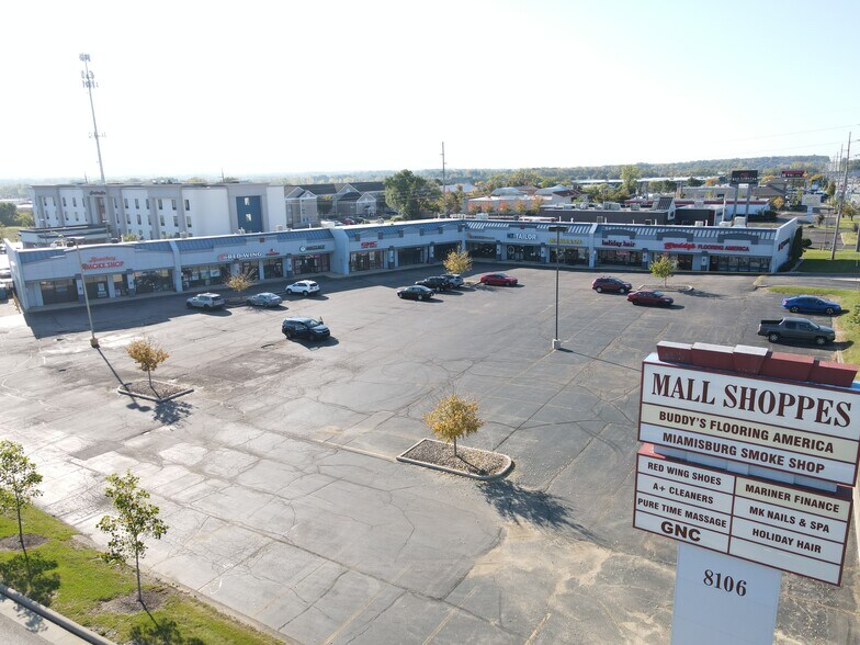 8106-8154 Springboro Pike, Miamisburg, OH à louer - Photo du bâtiment - Image 2 de 12