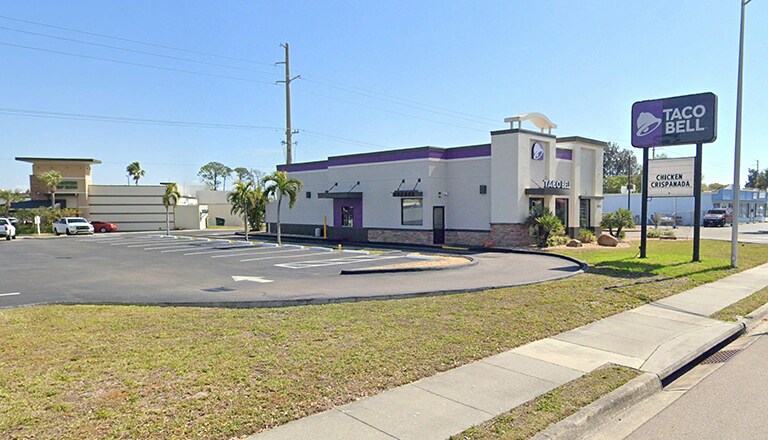 2055 Tamiami Trl S, Venice, FL à louer - Photo du bâtiment - Image 2 de 2