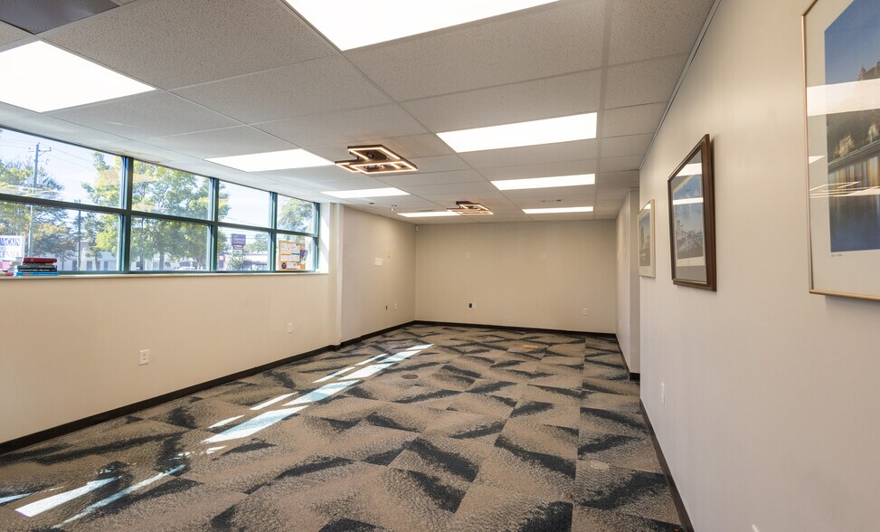 1514-1518 Pickens St, Columbia, SC for lease - Building Photo - Image 2 of 4