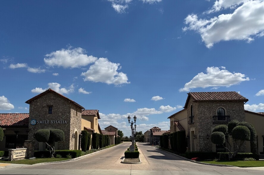 329 E Caldwell Ave, Visalia, CA for sale - Building Photo - Image 1 of 4