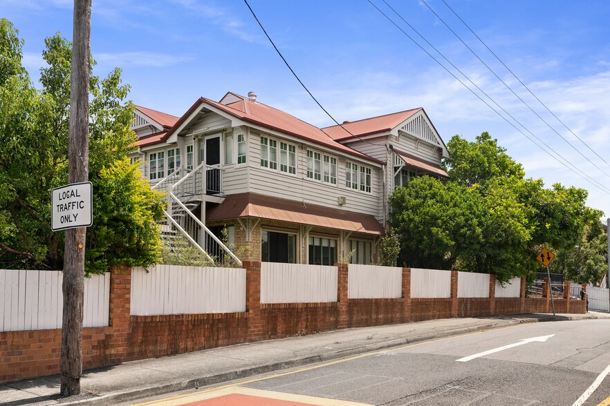 8 Ponsonby Street, Annerley à louer - Photo principale - Image 1 de 2