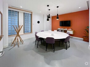 Calle de Recoletos, 5, Madrid, Madrid for lease Interior Photo- Image 2 of 11