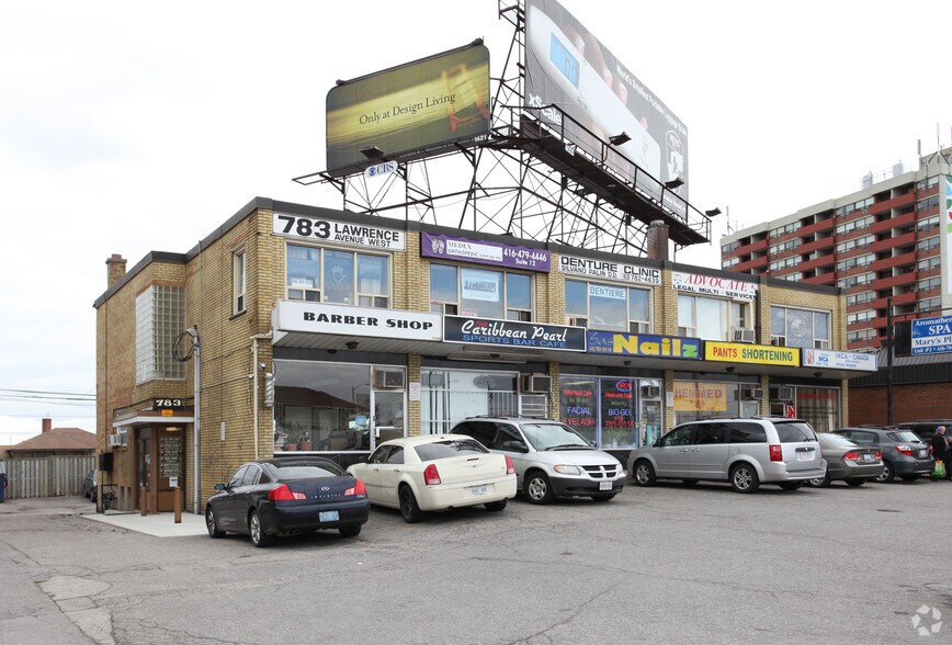 783-793 Lawrence Ave W, Toronto, ON à louer - Photo du bâtiment - Image 3 de 15