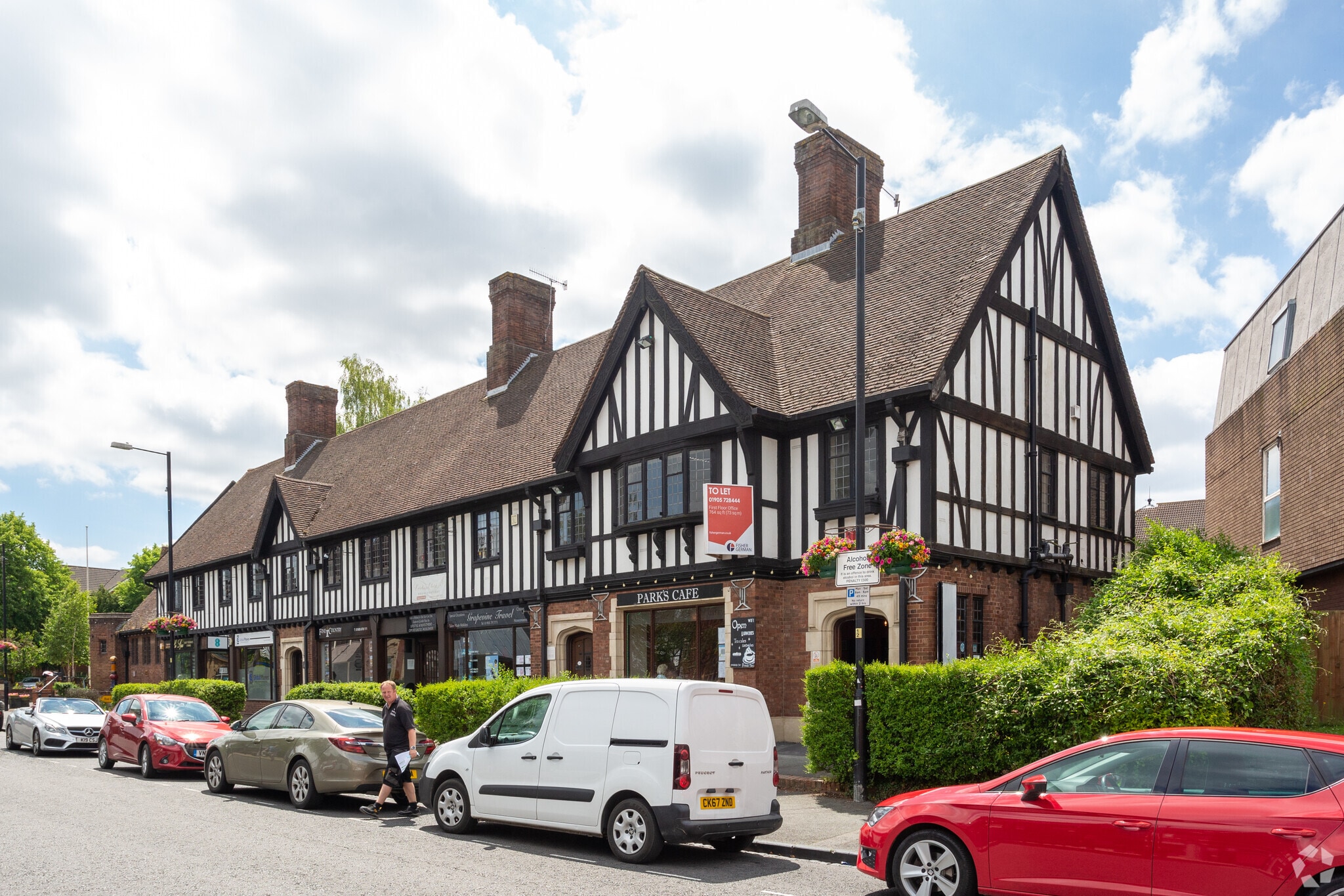 12 Victoria Square, Droitwich for lease Primary Photo- Image 1 of 5