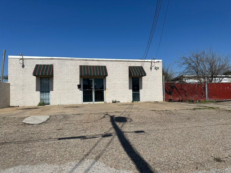 1103 12th Pl, Plano, TX for lease - Primary Photo - Image 1 of 4
