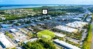 Plus de détails pour 925 13th Ln, Vero Beach, FL - Industriel à louer
