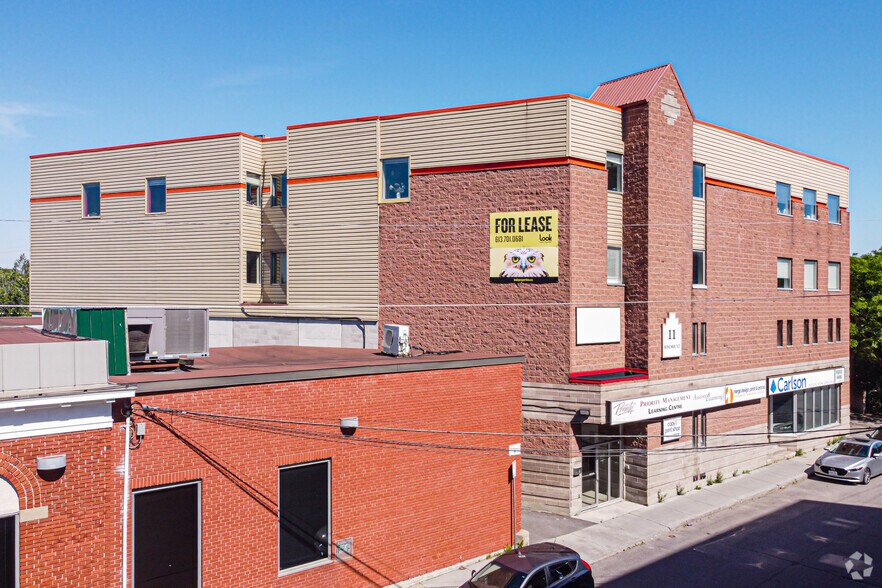 11 Rosemount Ave, Ottawa, ON à louer - Photo du bâtiment - Image 2 de 3
