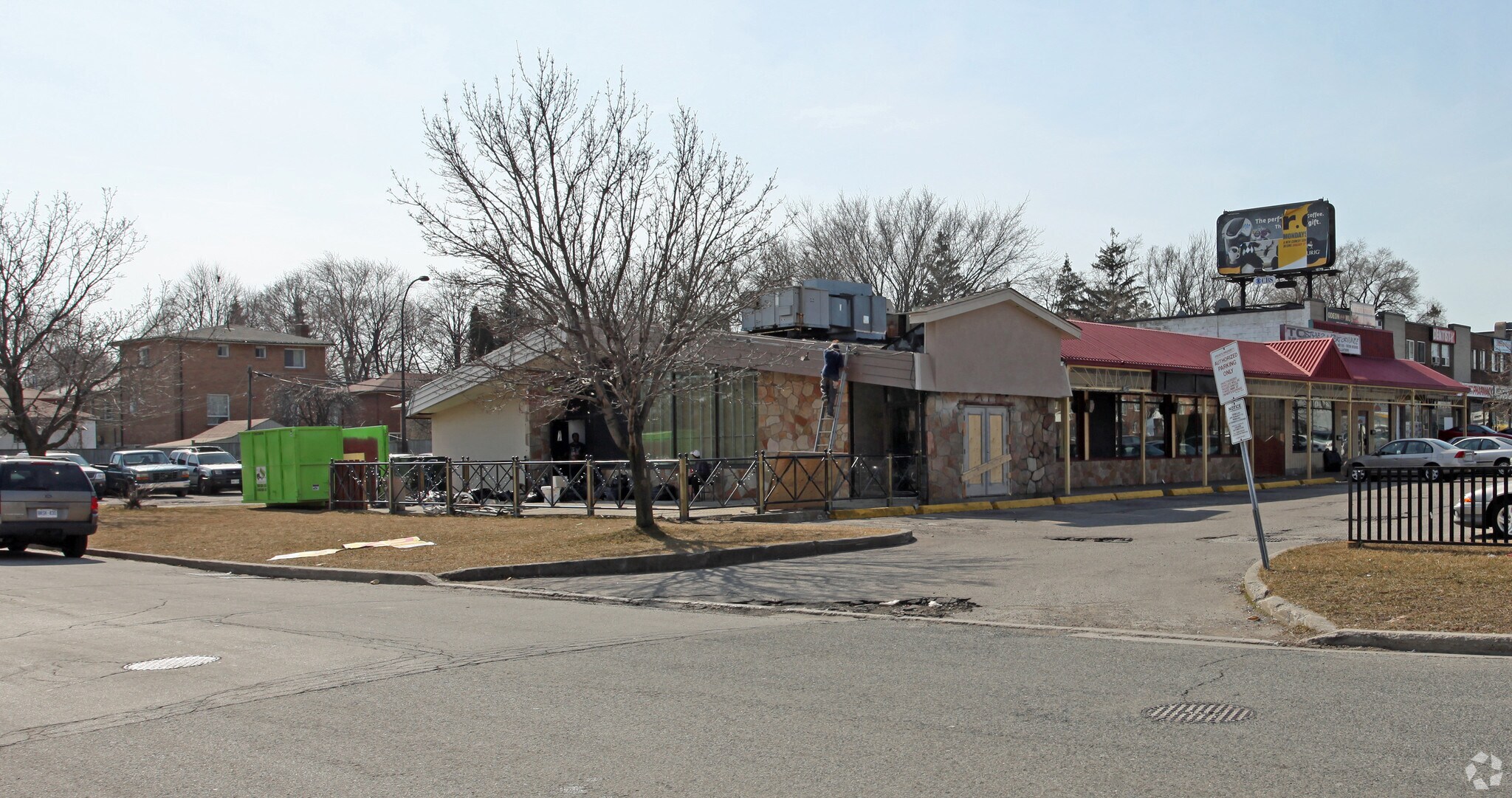 2829 Eglinton Ave E, Toronto, ON for sale Primary Photo- Image 1 of 1