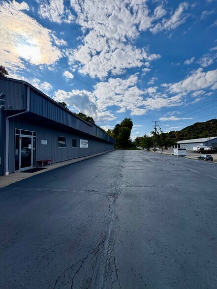 4388 Gibsonia Rd, Gibsonia, PA à louer - Photo du bâtiment - Image 2 de 16