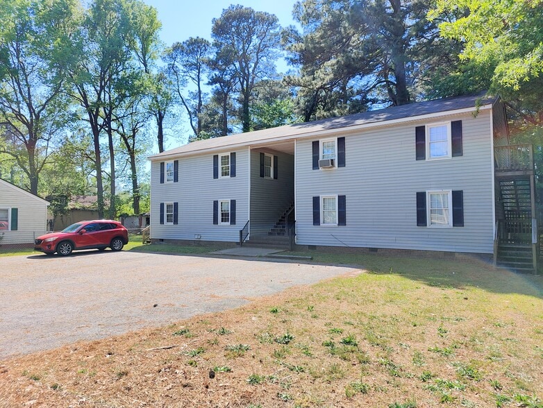 1112 Clark St, Rocky Mount, NC à vendre - Photo du bâtiment - Image 3 de 13