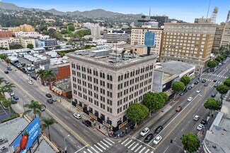 Plus de détails pour 6381 Hollywood Blvd, Hollywood, CA - Commerce de détail à louer