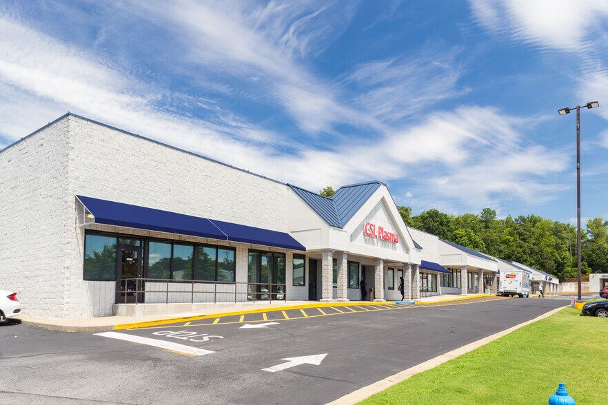 3201-3209 S Cobb Dr, Smyrna, GA à louer - Photo du bâtiment - Image 3 de 7