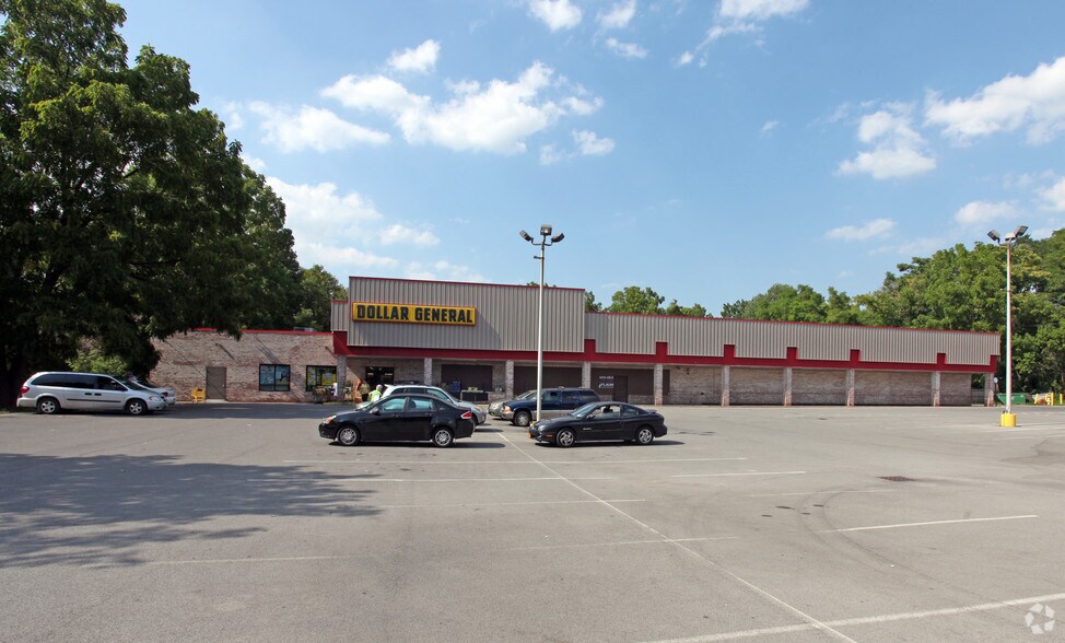 64-74 West Ave, Canandaigua, NY à vendre - Photo du bâtiment - Image 2 de 2