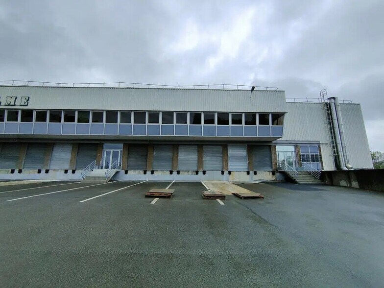 Industriel dans Rosny-sous-Bois à louer - Photo du bâtiment - Image 2 de 12