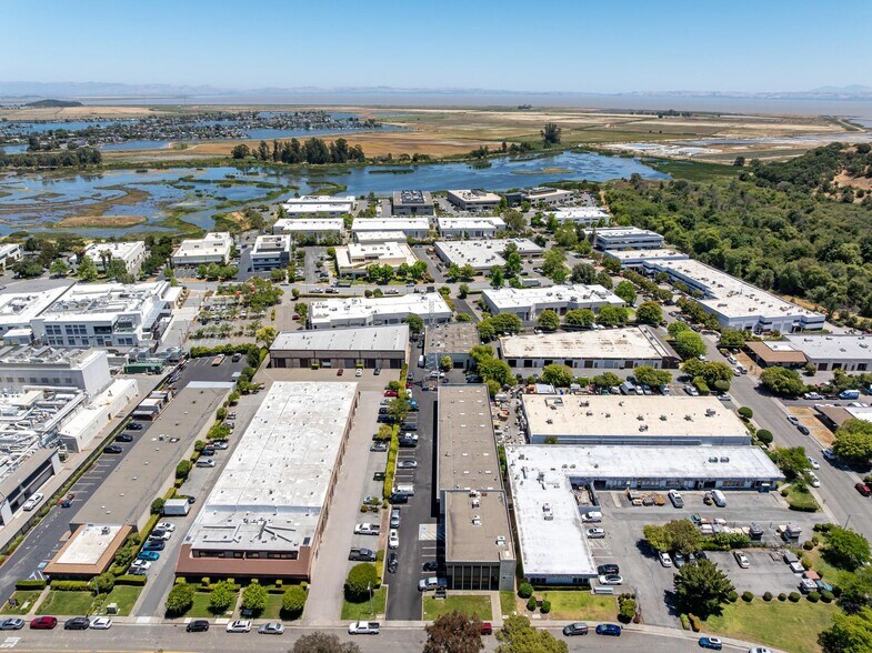 14 Galli Dr, Novato, CA à louer - Aérien - Image 3 de 3