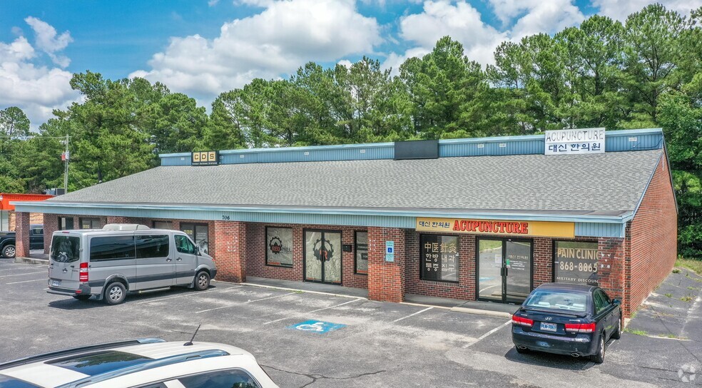 706-710 N Reilly Rd, Fayetteville, NC for sale - Primary Photo - Image 1 of 1