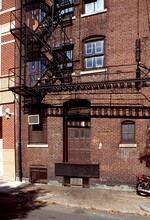 115 Chestnut St, Philadelphia, PA à louer Photo intérieure- Image 1 de 2