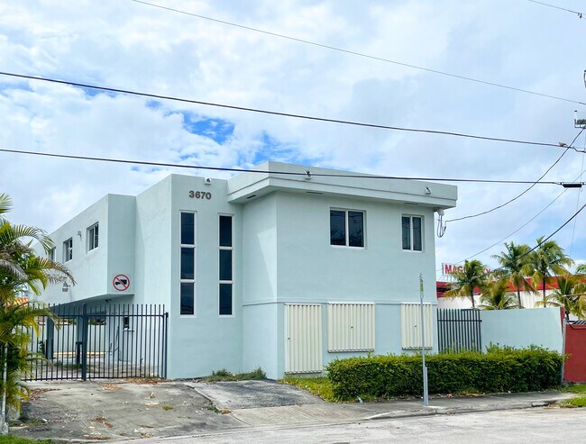 More details for 3670 NW 6th St, Miami, FL - Office for Lease