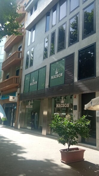 Rambla de Sant Isidre, Igualada, Barcelona for sale - Building Photo - Image 3 of 4