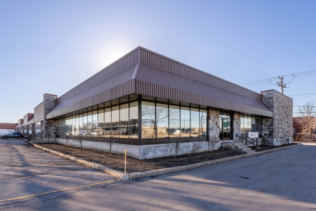 More details for 6830-6848 Ch de la Côte-de-Liesse, Montréal, QC - Industrial for Lease