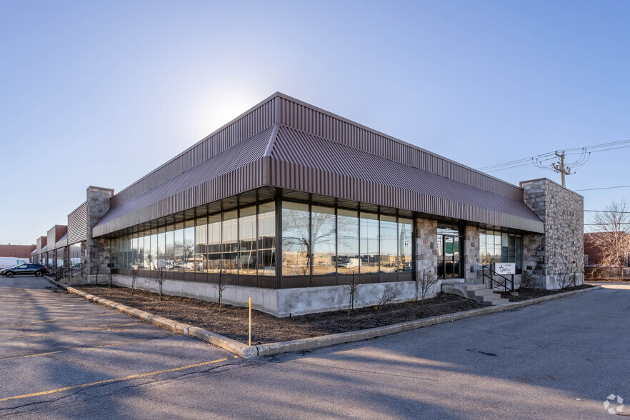 6830-6848 Ch de la Côte-de-Liesse, Montréal, QC for lease - Primary Photo - Image 1 of 3