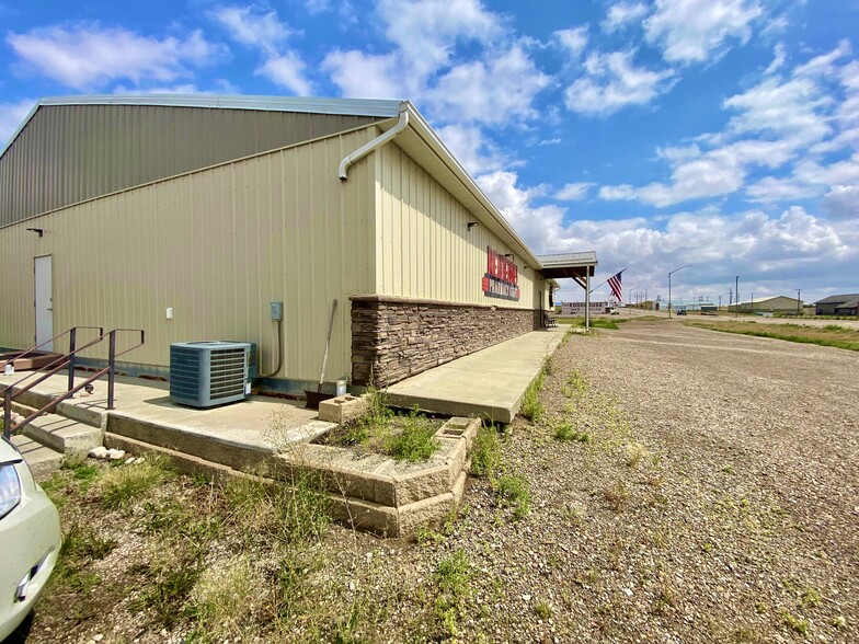 510 E Washington Ave, Chester, MT à vendre - Photo du b timent - Image 3 de 26