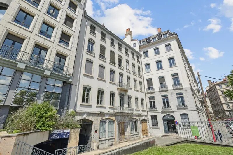 20 Place Tolozan, Lyon à vendre - Photo du bâtiment - Image 1 de 15