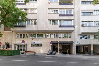 Calle del Segre, 27, Madrid, Madrid for lease Interior Photo- Image 1 of 19