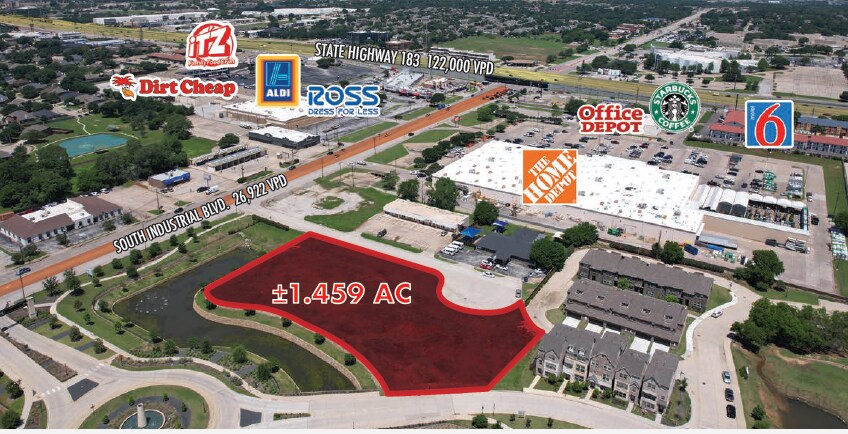 W Euless Blvd, Euless, TX à vendre - Photo du bâtiment - Image 1 de 2